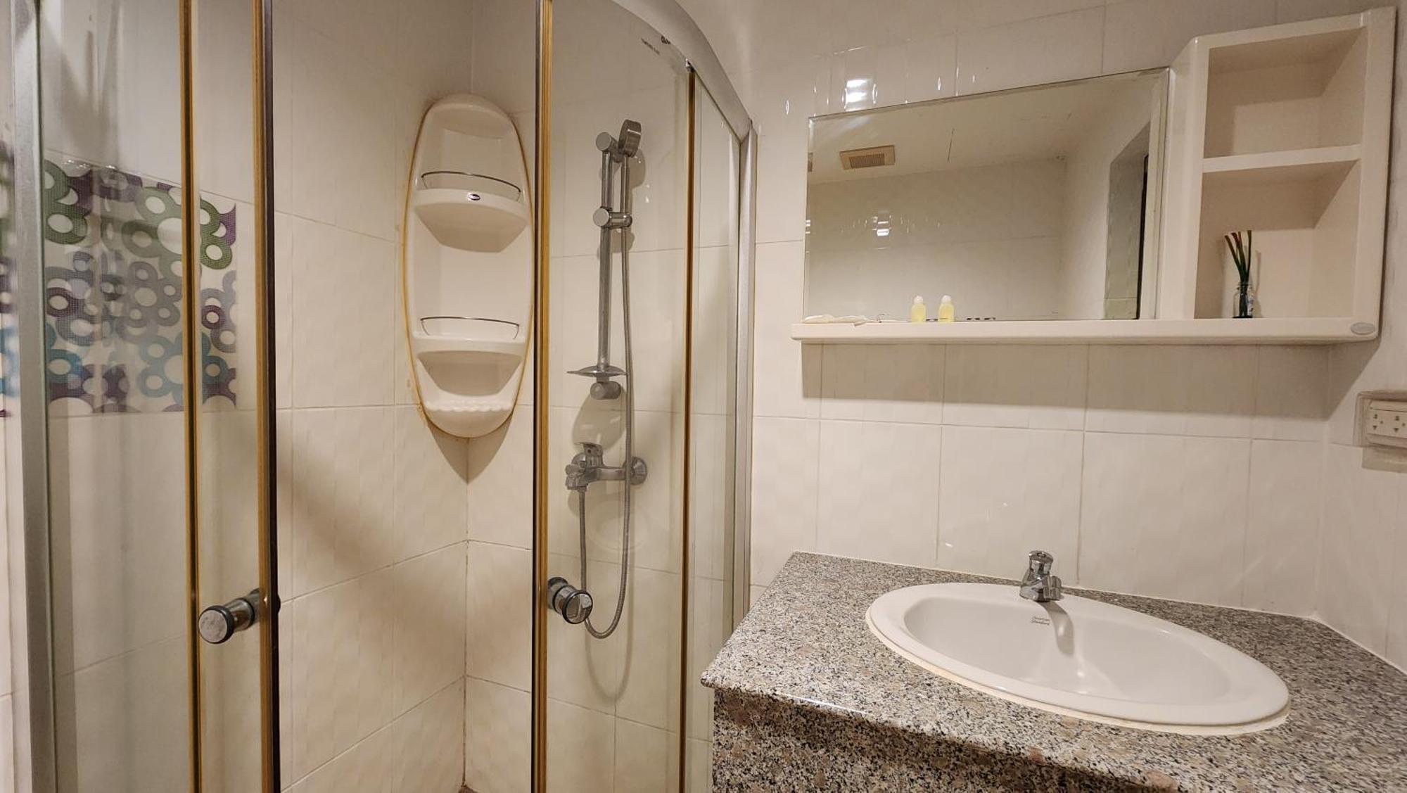 Valhalla Pattaya Hotel Csomtien-part Kültér fotó