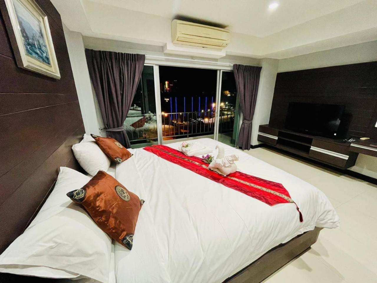 Valhalla Pattaya Hotel Csomtien-part Kültér fotó